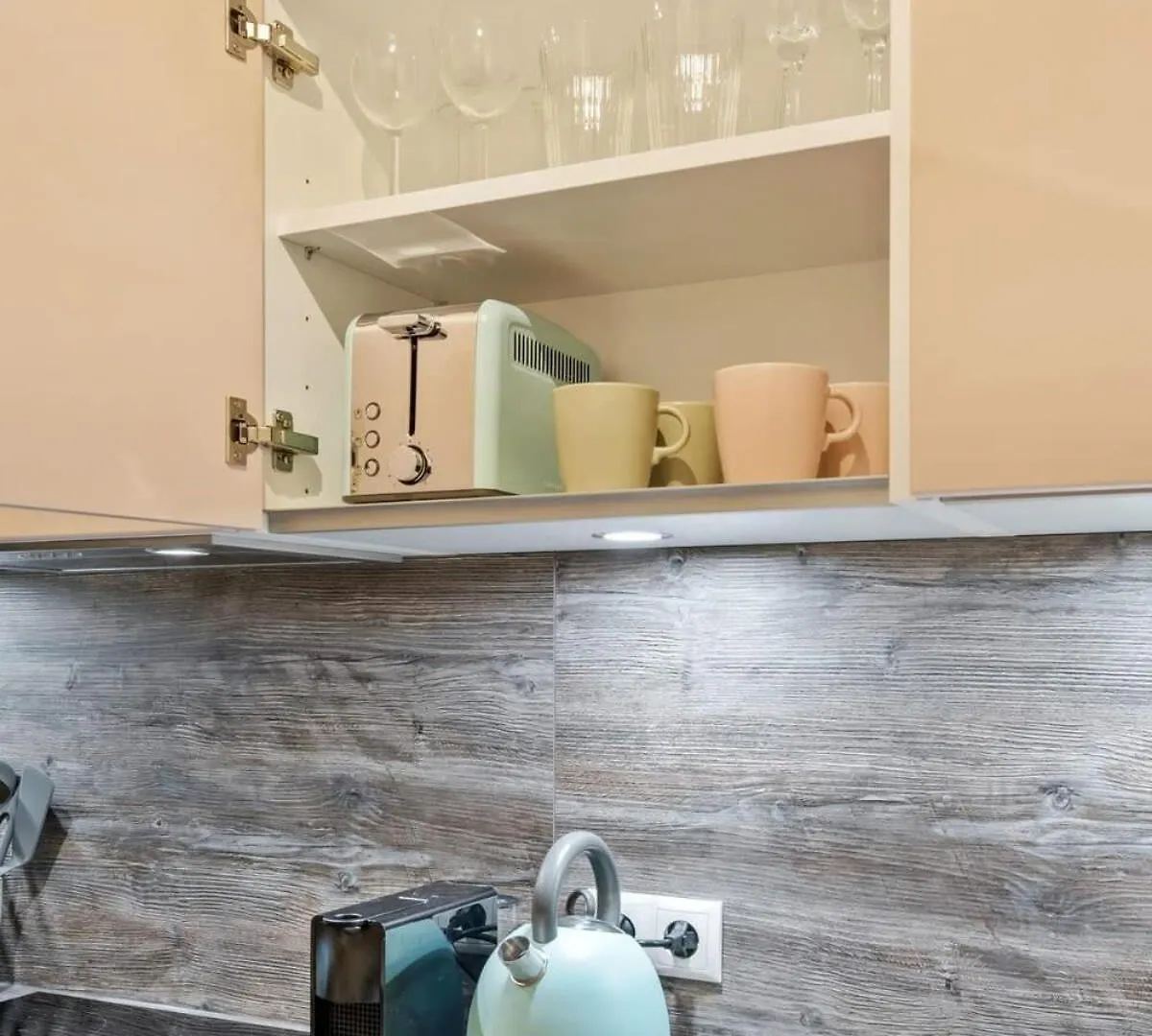Cozy Apartment With Full Kitchen & Workspace Lussemburgo